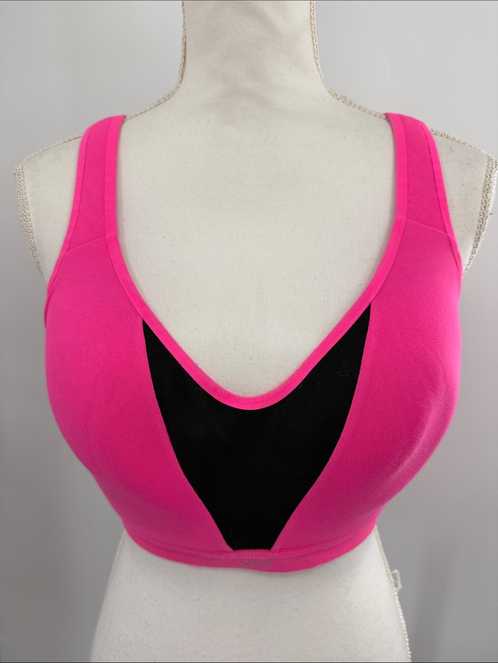 VSX Victoria Secret Sport Bra p pBright Pink Contrast V-Neck  Molded Cups 38C